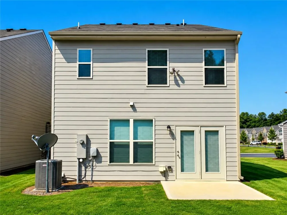 196 Highland Pointe Circle E Dawsonville, GA 30534