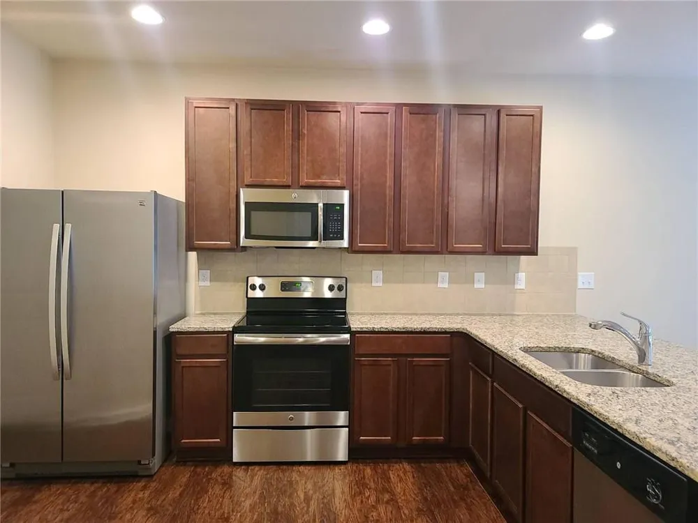 196 Highland Pointe Circle E Dawsonville, GA 30534
