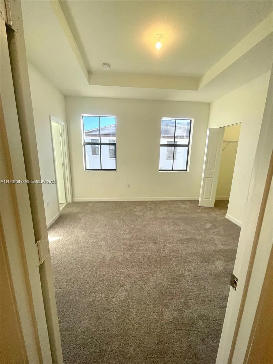 3338 W 112th St Hialeah, FL 33018