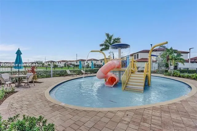 3338 W 112th St Hialeah, FL 33018