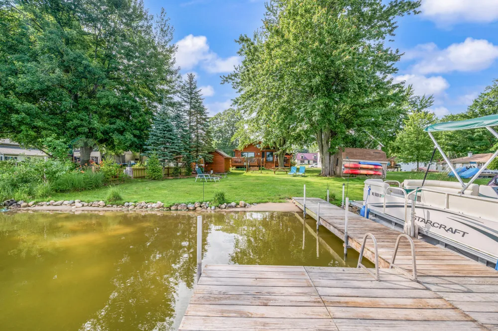 2541 Van Dyke Street Chester Township, MI 49403