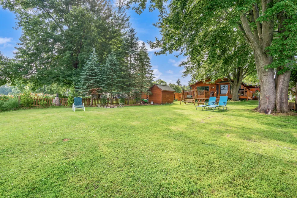 2541 Van Dyke Street Chester Township, MI 49403