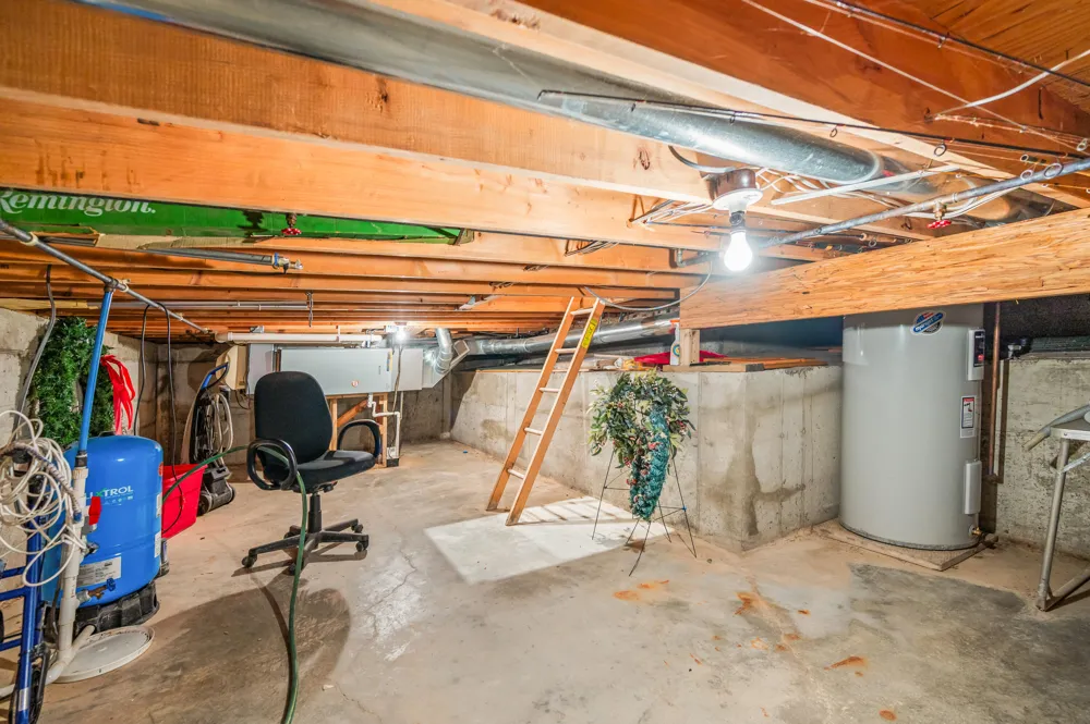 2541 Van Dyke Street Chester Township, MI 49403