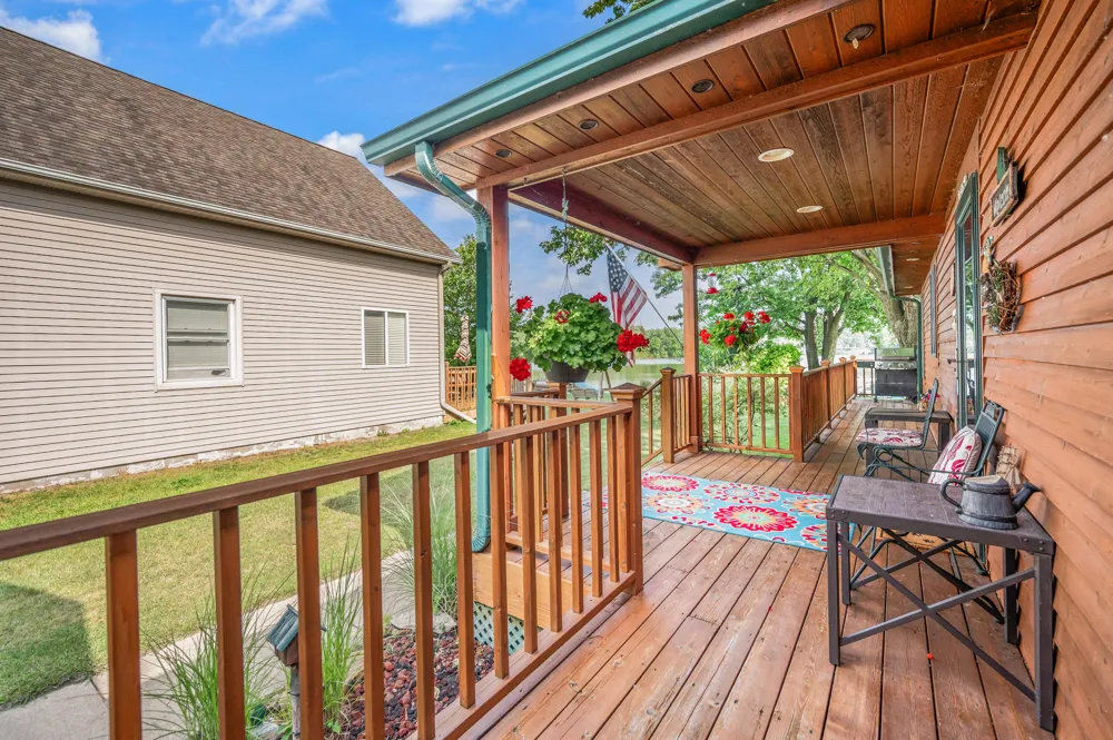 2541 Van Dyke Street Chester Township, MI 49403
