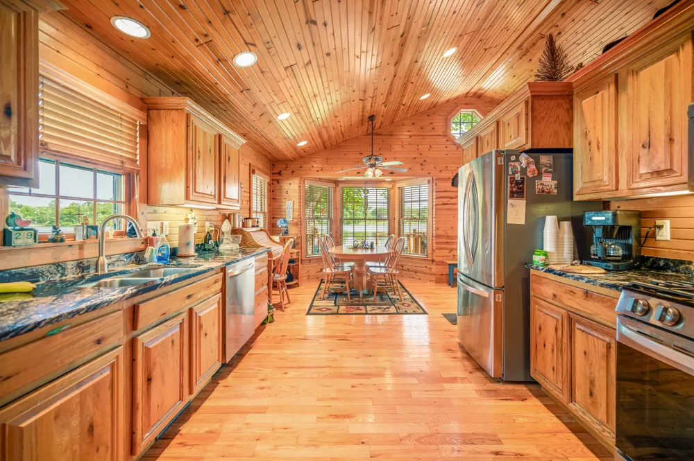 2541 Van Dyke Street Chester Township, MI 49403