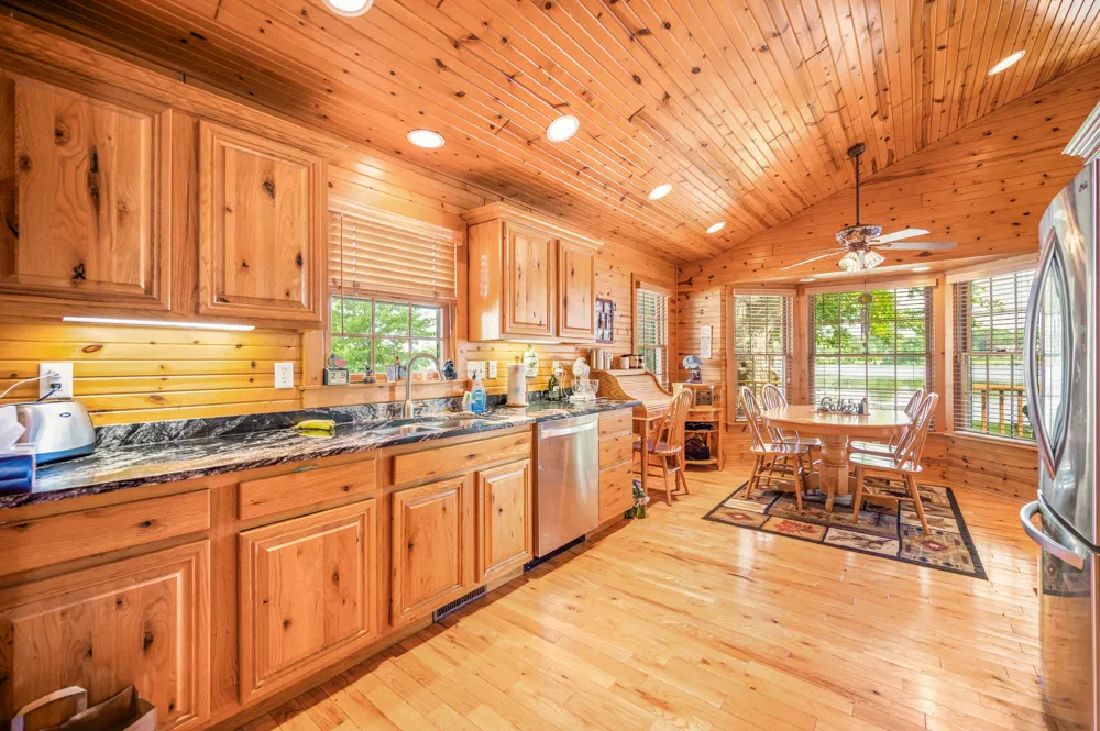 2541 Van Dyke Street Chester Township, MI 49403