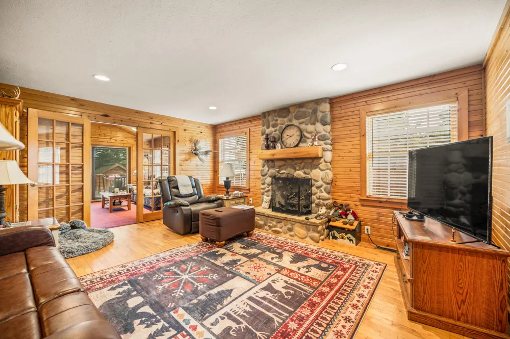 2541 Van Dyke Street Chester Township, MI 49403