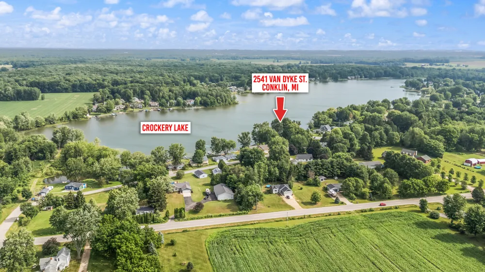 2541 Van Dyke Street Chester Township, MI 49403