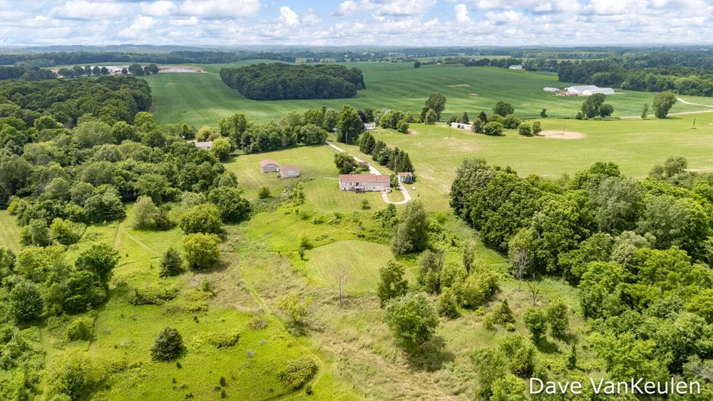 4494 Barber Road Carlton Township, MI 49058