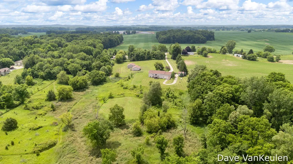 4494 Barber Road Carlton Township, MI 49058