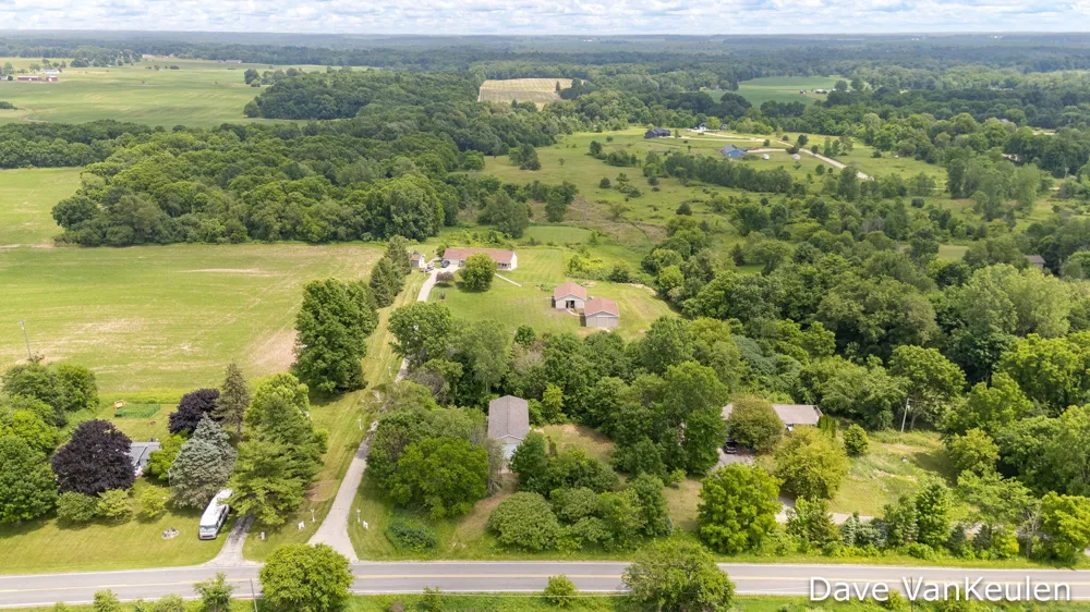 4494 Barber Road Carlton Township, MI 49058