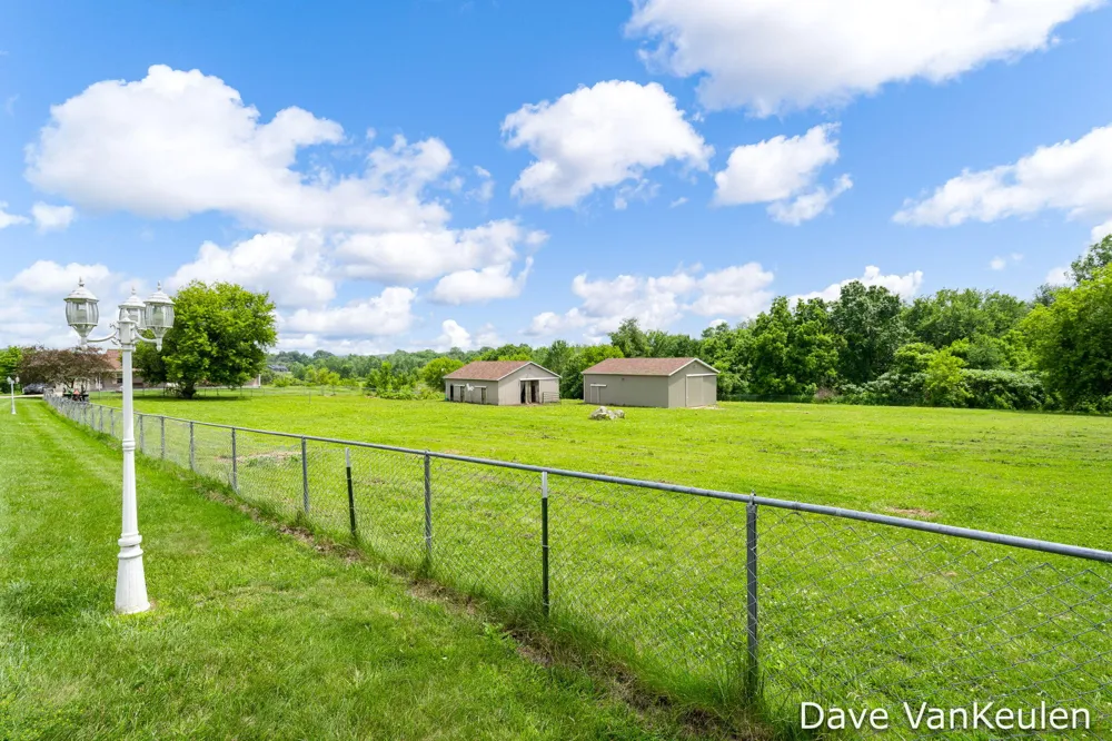 4494 Barber Road Carlton Township, MI 49058