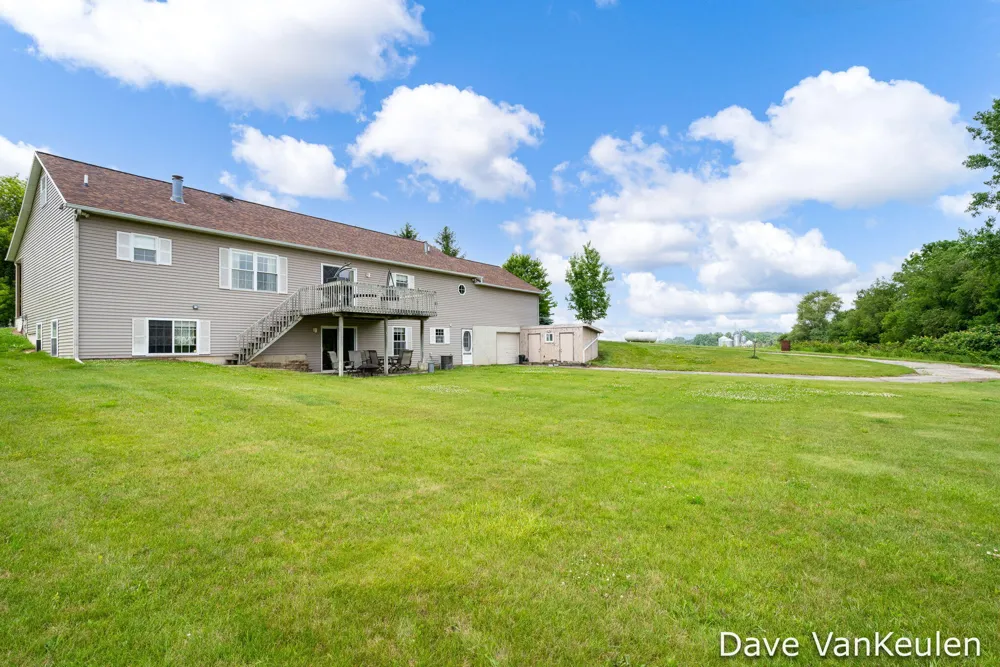 4494 Barber Road Carlton Township, MI 49058