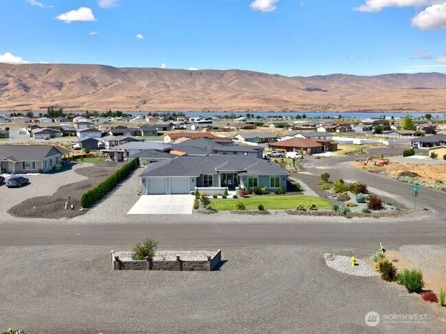 201 Clayton Place SW Mattawa, WA 99349