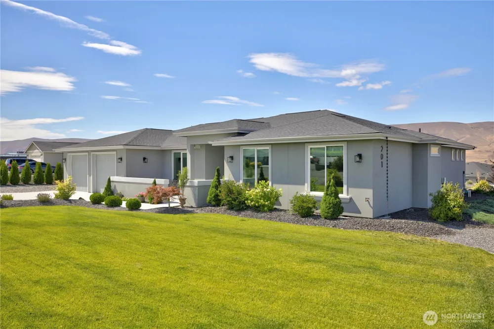 201 Clayton Place SW Mattawa, WA 99349