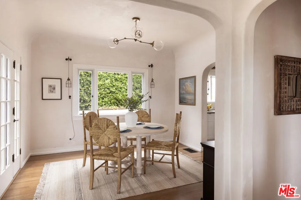 878 Paseo Ferrelo Santa Barbara, CA 93103