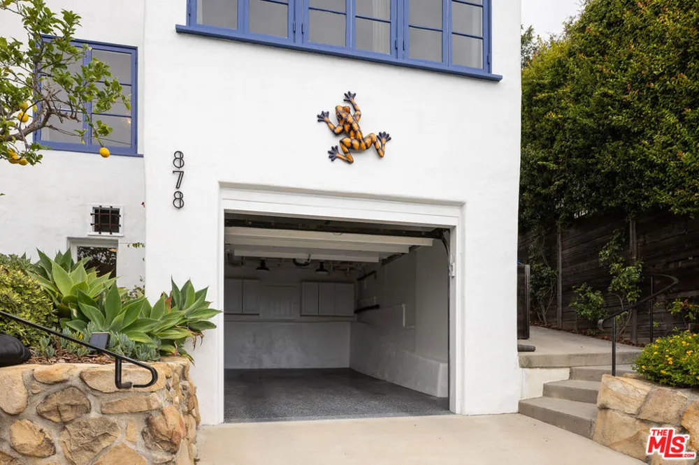 878 Paseo Ferrelo Santa Barbara, CA 93103