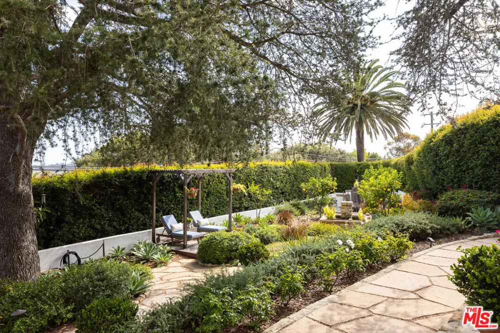 878 Paseo Ferrelo Santa Barbara, CA 93103