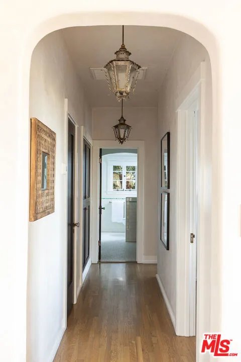 878 Paseo Ferrelo Santa Barbara, CA 93103