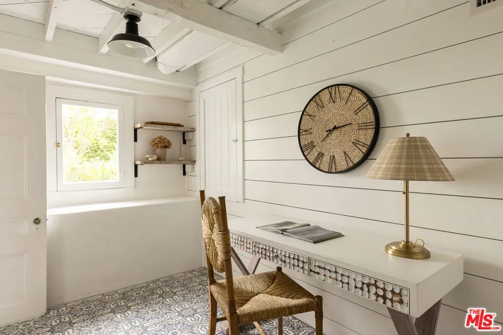 878 Paseo Ferrelo Santa Barbara, CA 93103