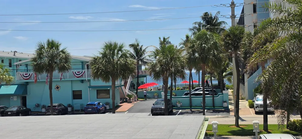 4228 Ocean Drive #34 Lauderdale By The Sea, FL 33308