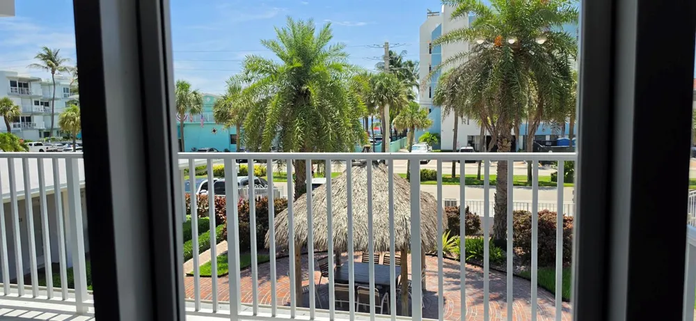 4228 Ocean Drive #34 Lauderdale By The Sea, FL 33308