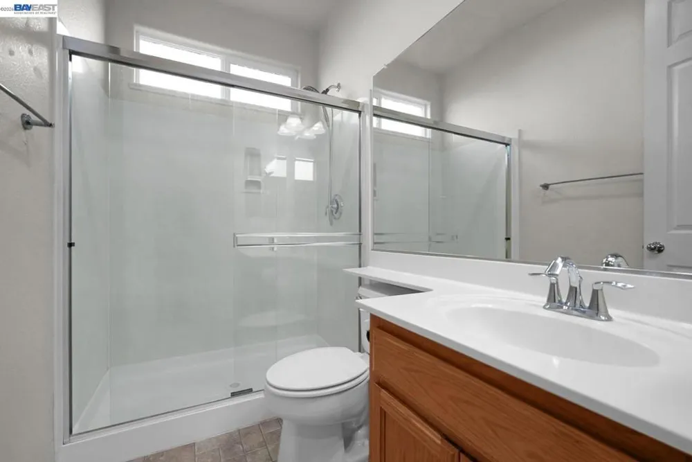 253 Lilac Ln Livingston, CA 95334