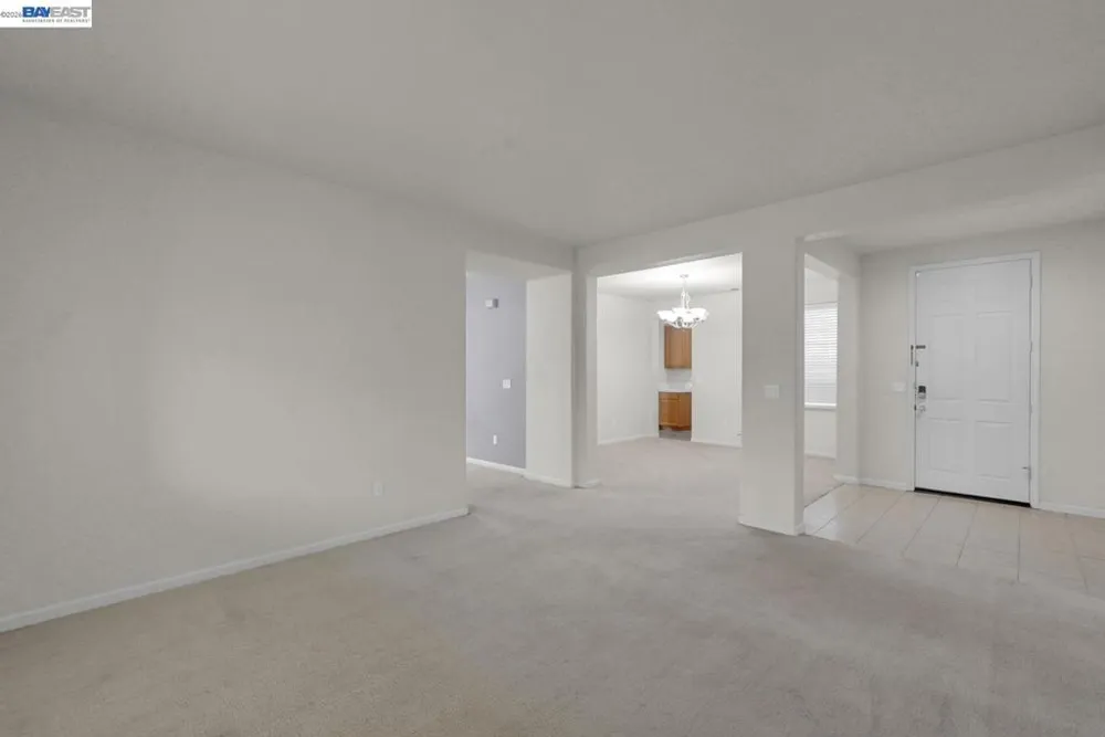 253 Lilac Ln Livingston, CA 95334