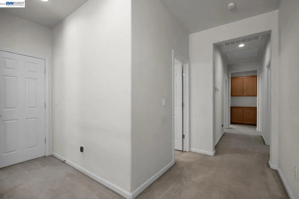 253 Lilac Ln Livingston, CA 95334
