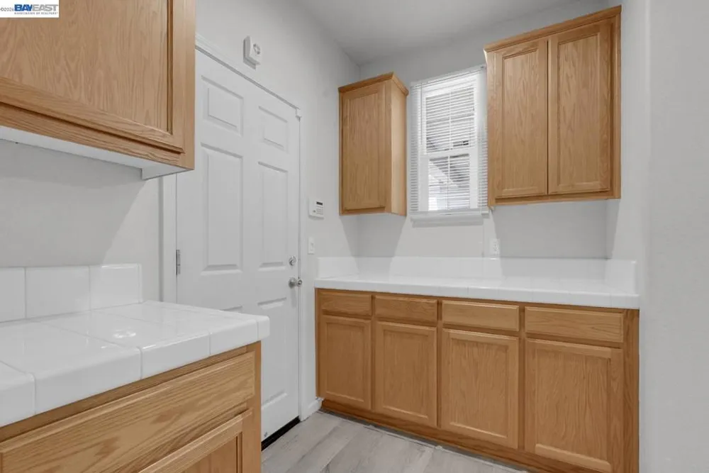 253 Lilac Ln Livingston, CA 95334