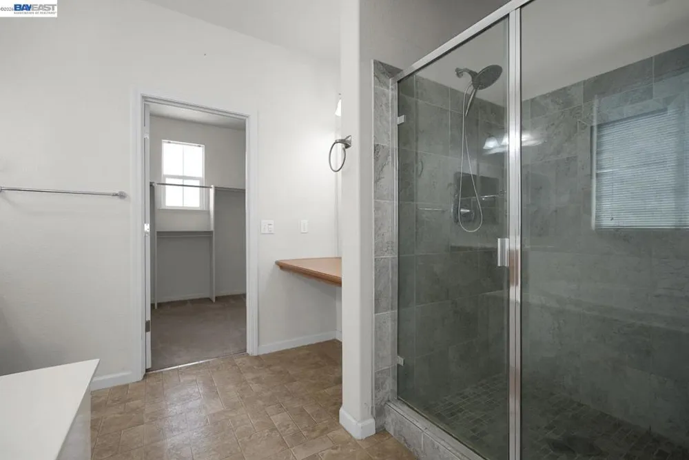 253 Lilac Ln Livingston, CA 95334