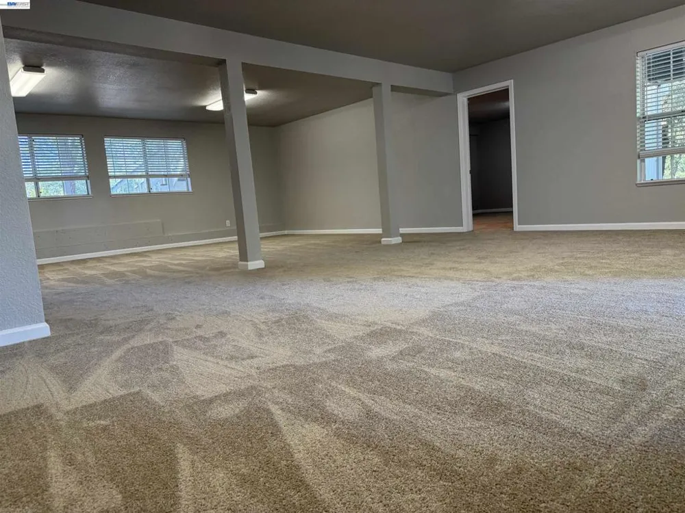 11933 Tammy Way Grass Valley, CA 95949