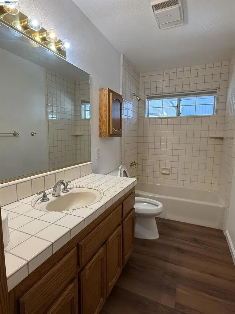 11933 Tammy Way Grass Valley, CA 95949