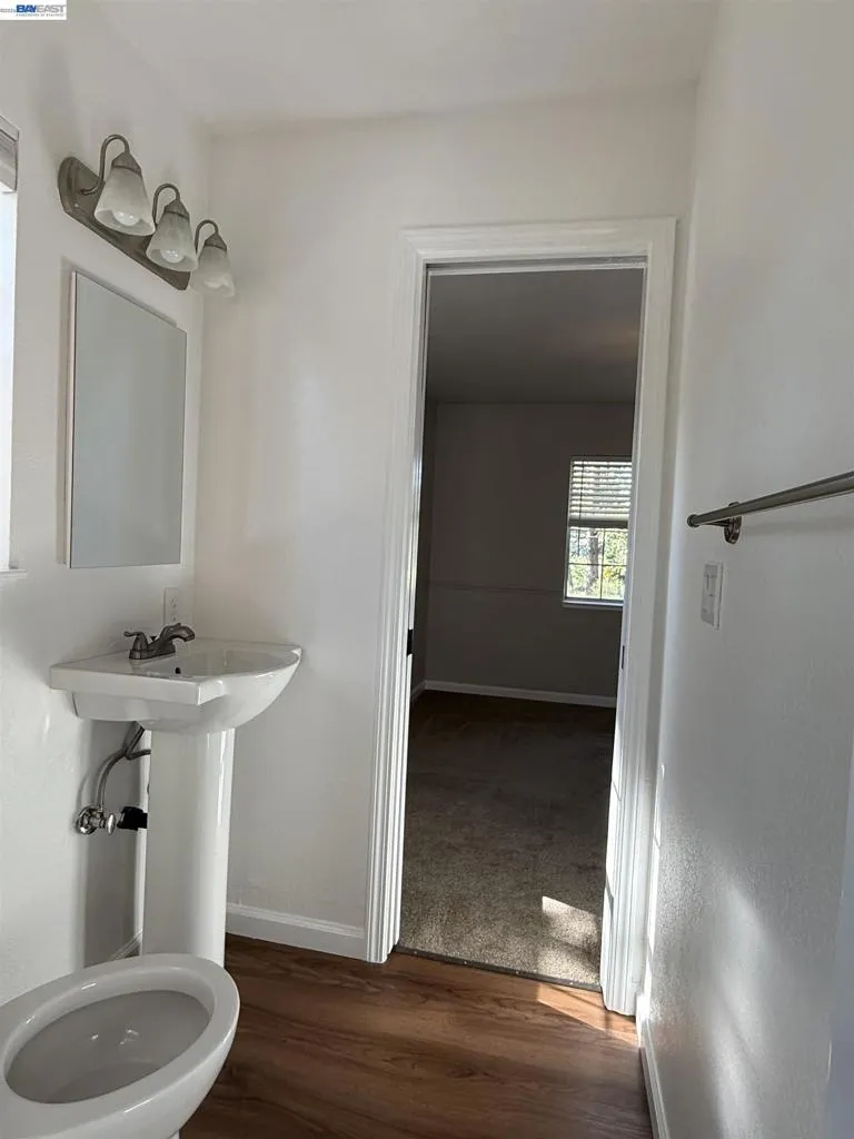 11933 Tammy Way Grass Valley, CA 95949