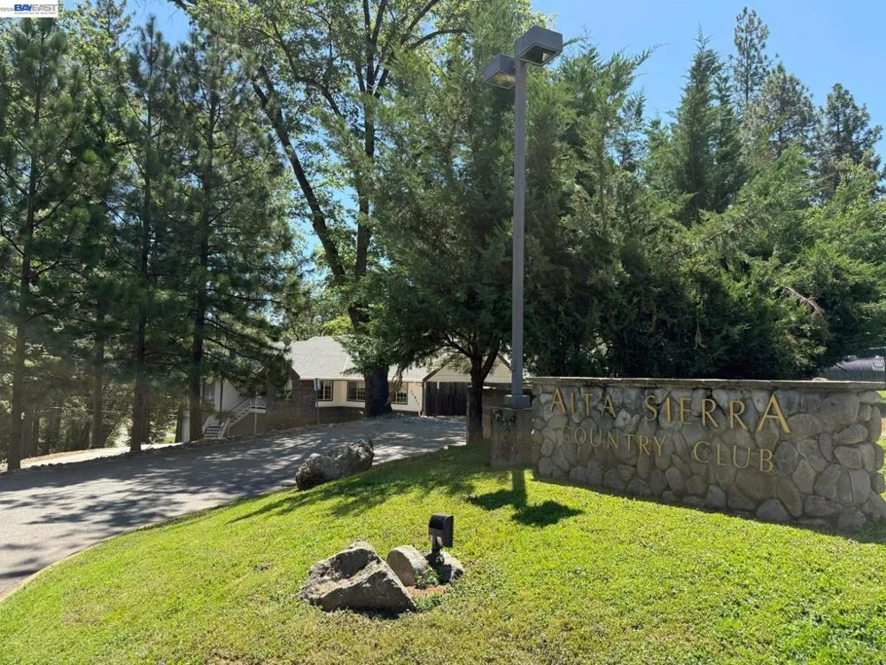 11933 Tammy Way Grass Valley, CA 95949
