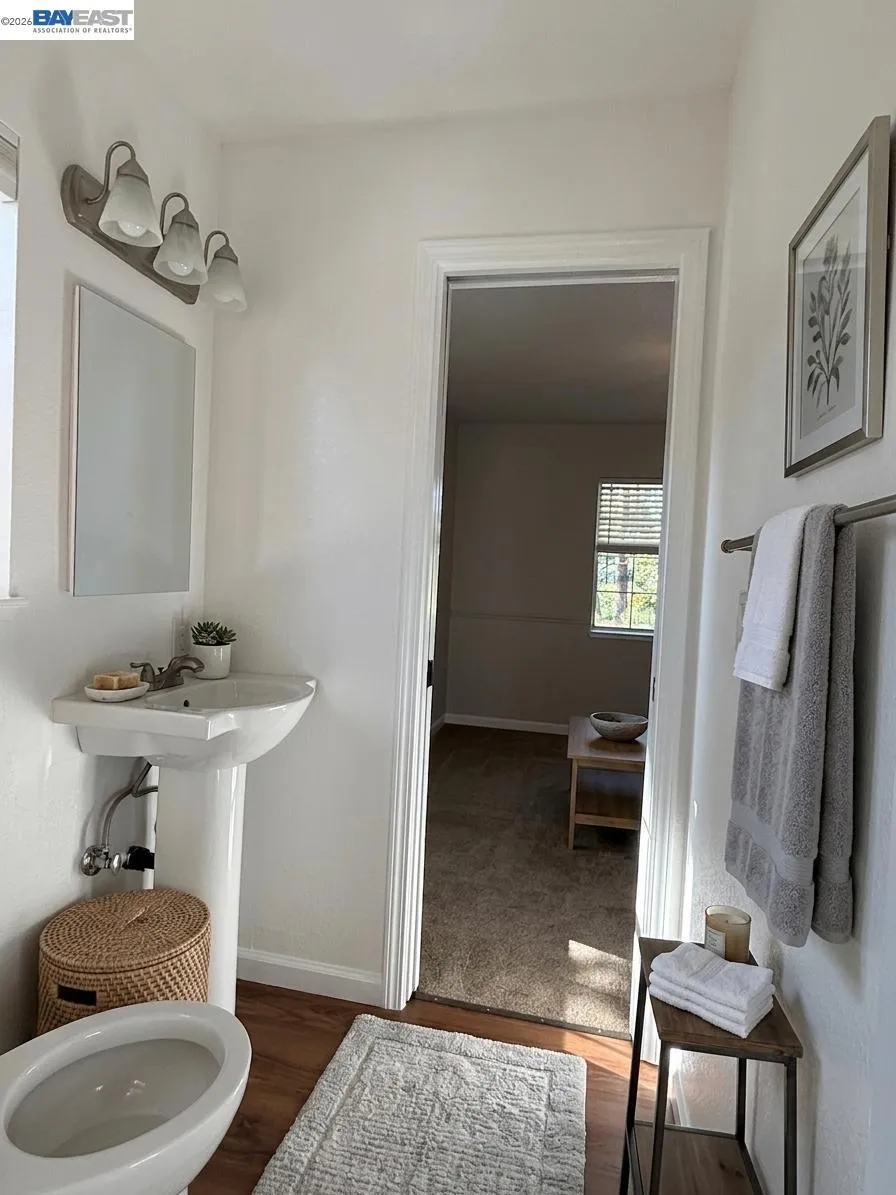 11933 Tammy Way Grass Valley, CA 95949