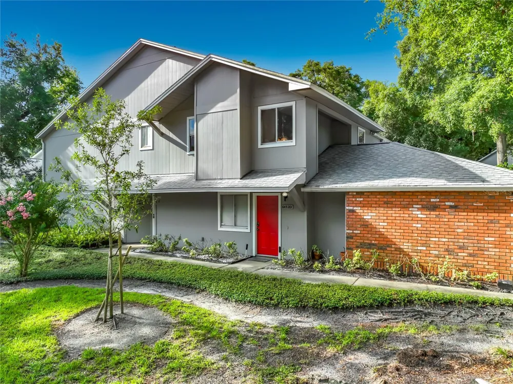 645 LAUREL OAK LANE #201 Altamonte Springs, FL 32701