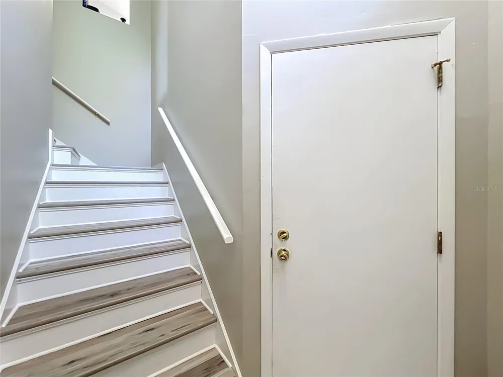645 LAUREL OAK LANE #201 Altamonte Springs, FL 32701