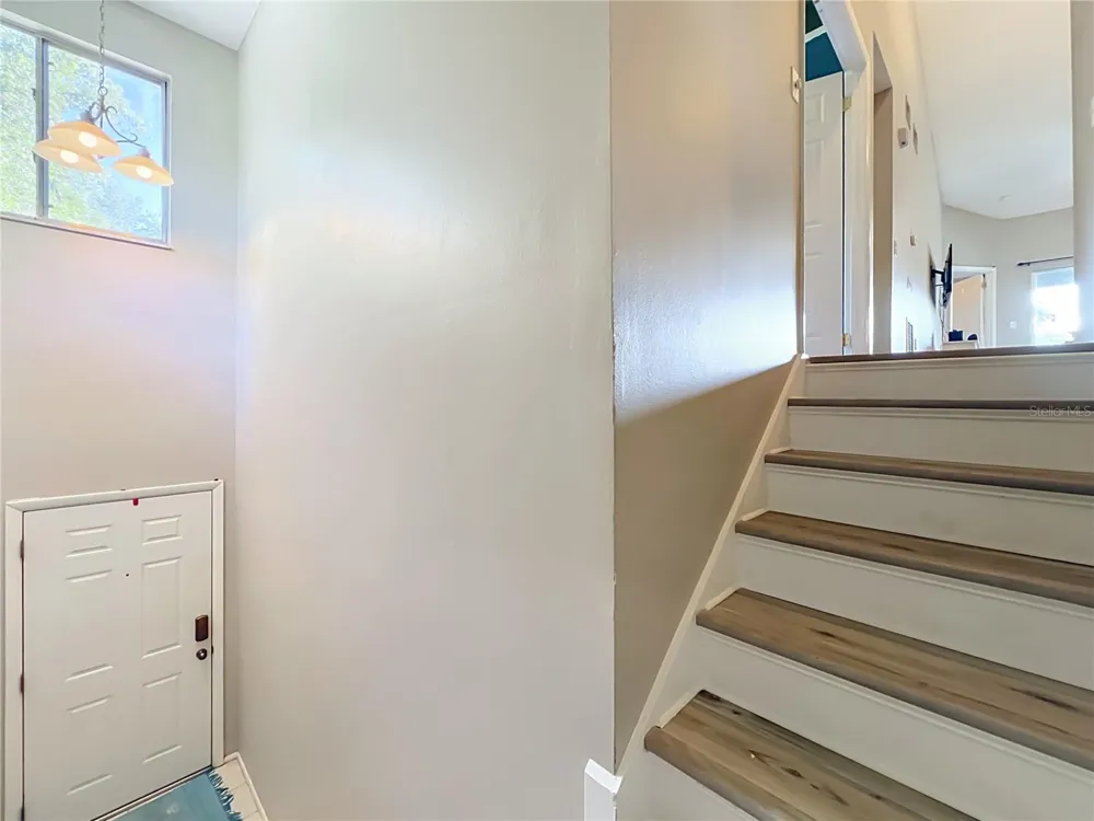 645 LAUREL OAK LANE #201 Altamonte Springs, FL 32701