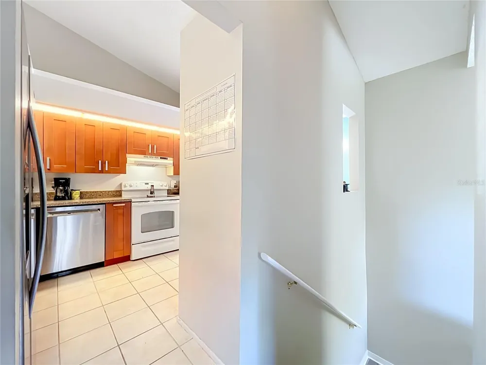 645 LAUREL OAK LANE #201 Altamonte Springs, FL 32701