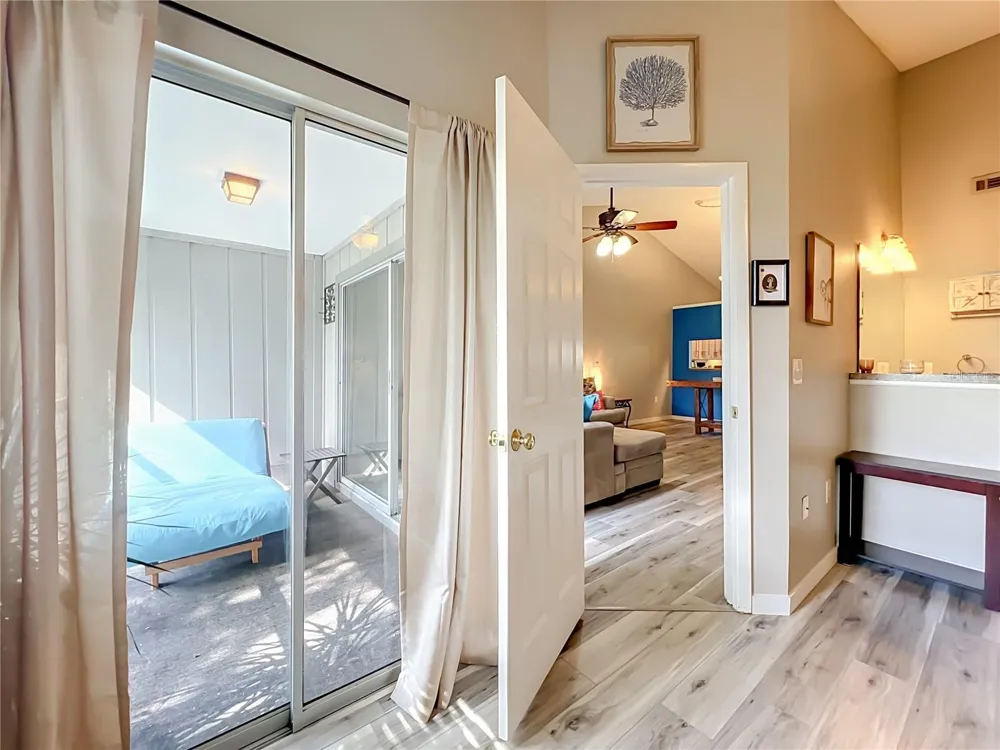 645 LAUREL OAK LANE #201 Altamonte Springs, FL 32701