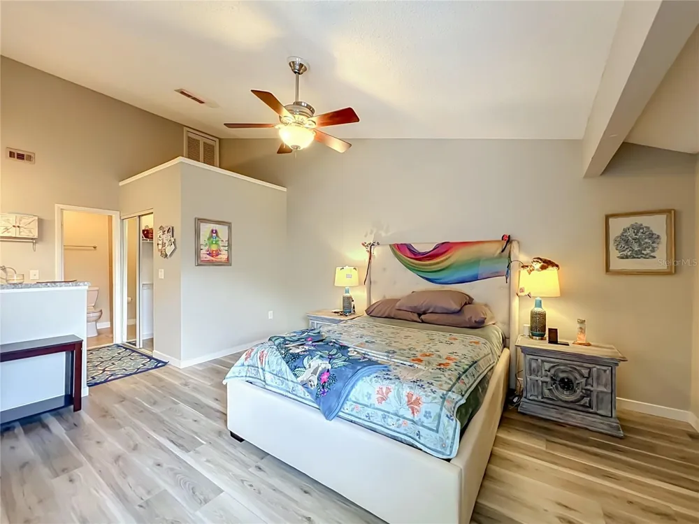 645 LAUREL OAK LANE #201 Altamonte Springs, FL 32701