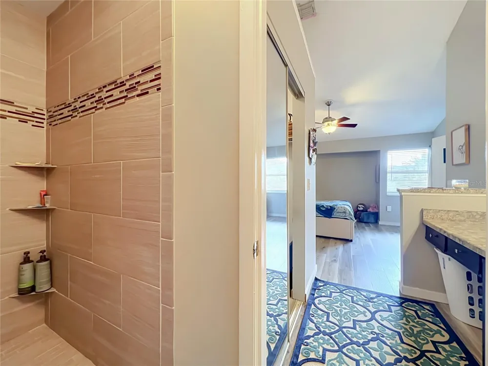 645 LAUREL OAK LANE #201 Altamonte Springs, FL 32701