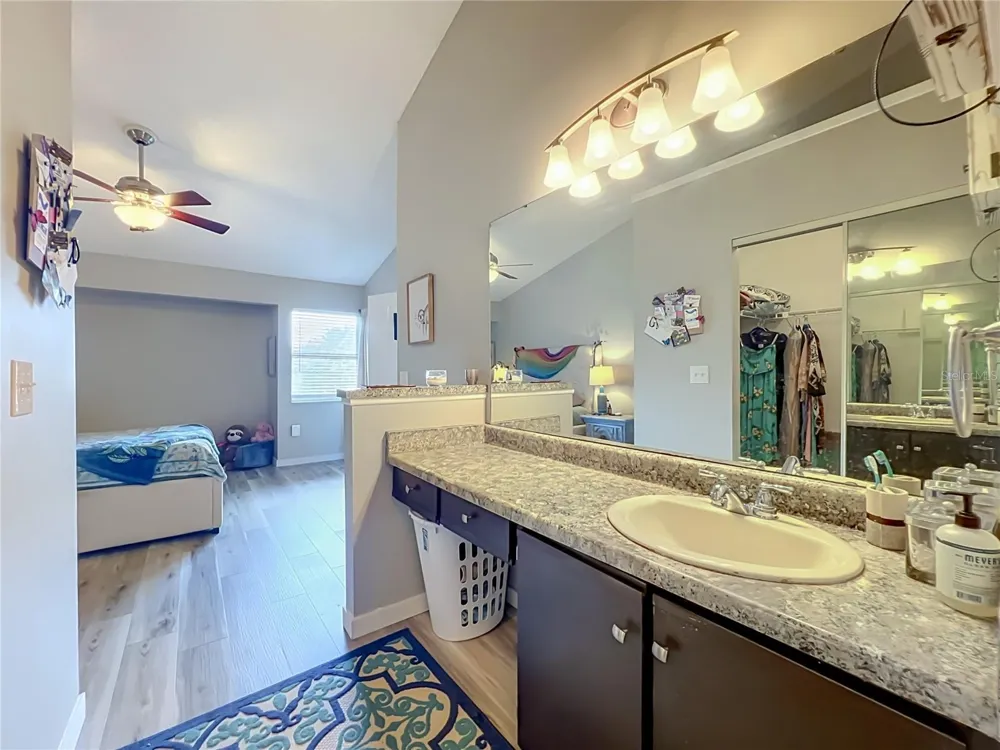 645 LAUREL OAK LANE #201 Altamonte Springs, FL 32701