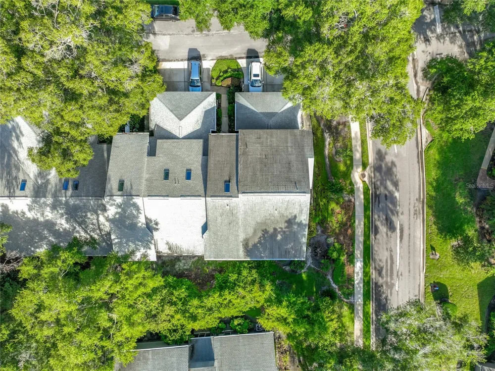 645 LAUREL OAK LANE #201 Altamonte Springs, FL 32701