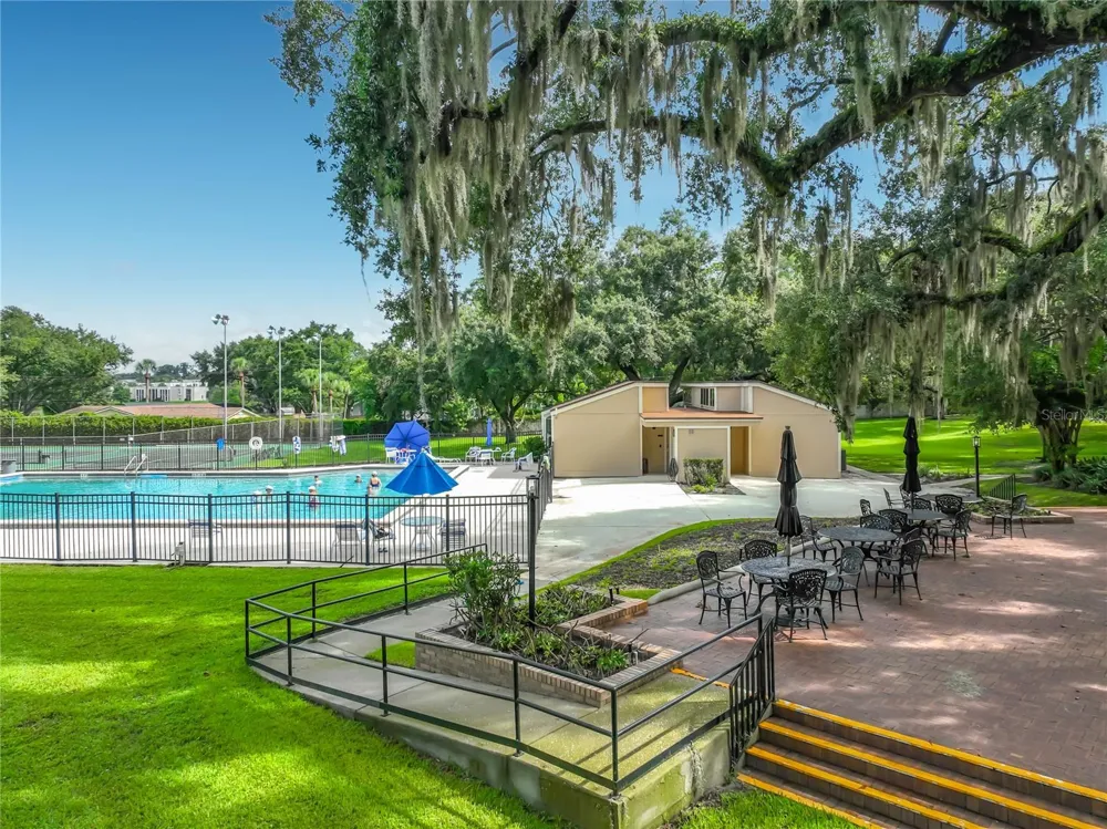 645 LAUREL OAK LANE #201 Altamonte Springs, FL 32701