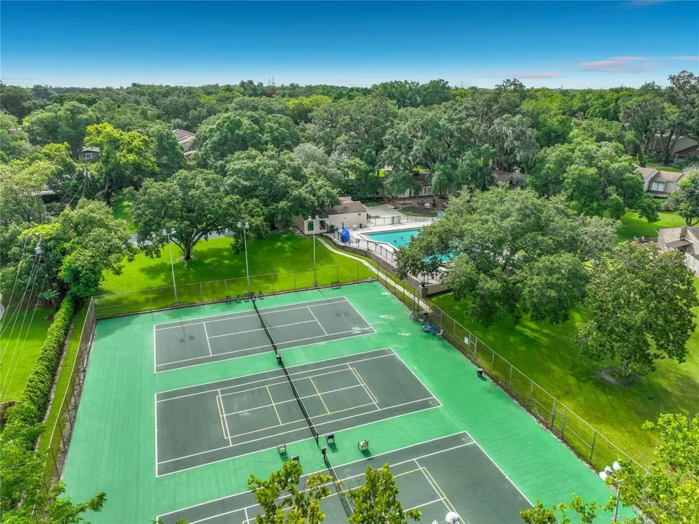 645 LAUREL OAK LANE #201 Altamonte Springs, FL 32701