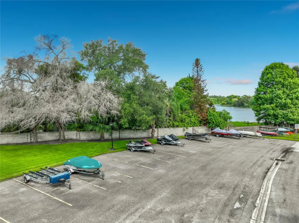 645 LAUREL OAK LANE #201 Altamonte Springs, FL 32701