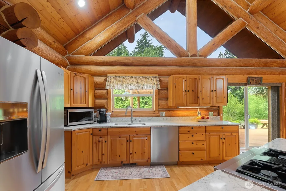 8443 Kickerville Road Blaine, WA 98230