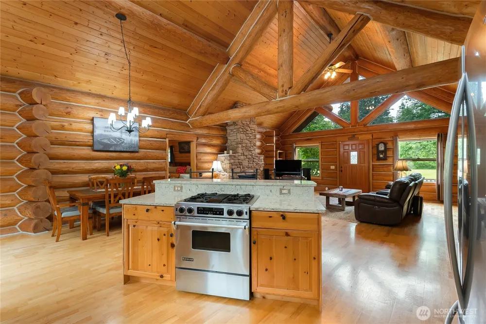 8443 Kickerville Road Blaine, WA 98230